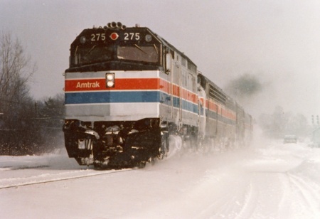 Amtrak’s Lake Shore Limited sends the snow flying as it rushes westbound at Berea behind F40PH No. 275 and an E-unit that helped to provide steam heat.