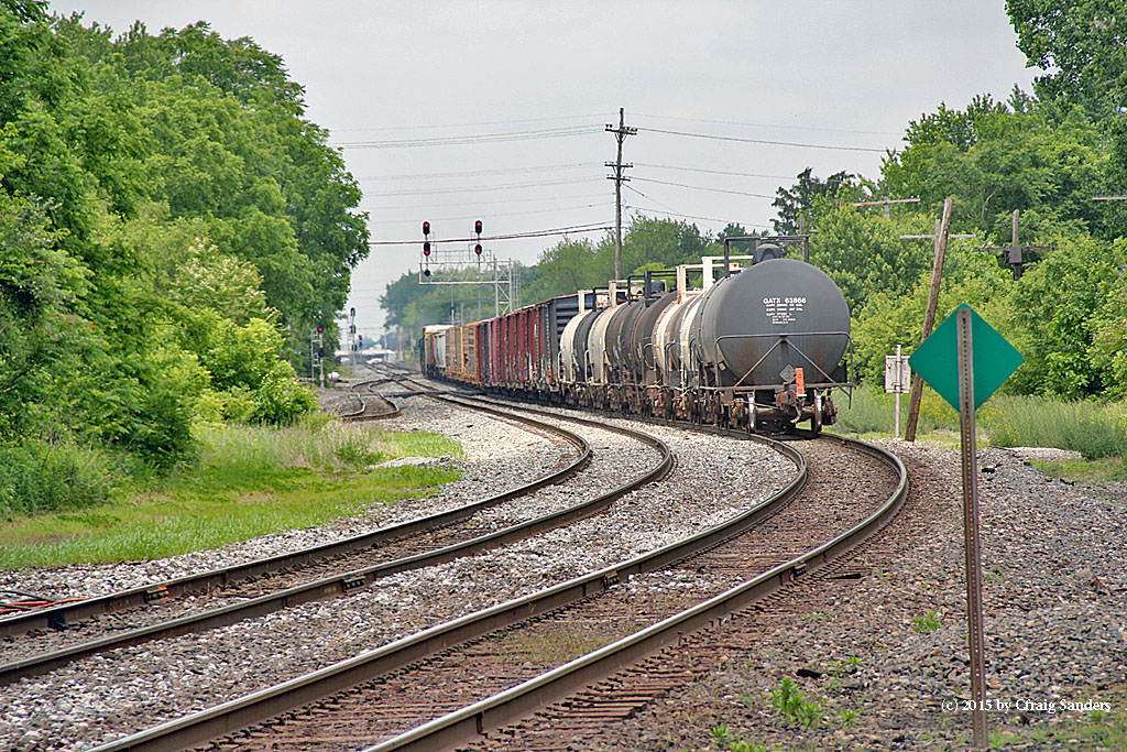 A string of tank cars brings up the rear of the northbound local on the CSX Columbus Sub.